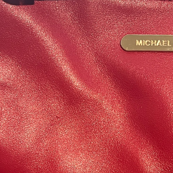 Michael Kors Red Leather Shoulder Bag with Gold Hardware - Picture 7 of 10